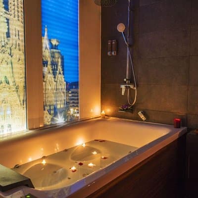 60 min Couple's Massage to choose and 30 min Floral Bath at THAI SPA MASSAGE 5