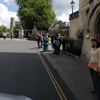 Luxury Private Vehicle Day Hire from & to London via Stonehenge & Windsor Castle 2