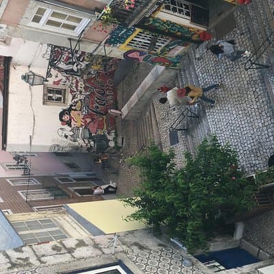 Be a local in Lisbon - Private Tour 5