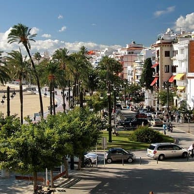 Private 5-hour Tour of Sitges from Barcelona with official tour guide 3