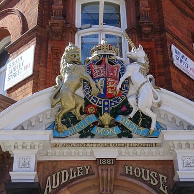 Mayfair, London's famous aristocratic village - Exclusive, Private Walking Tour 2