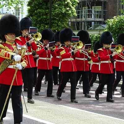 Royal Tour of St James', Parks, Palaces and Royal intrigue 3