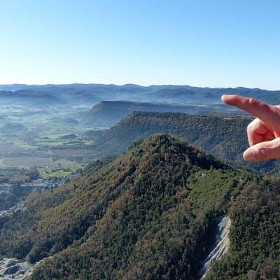 Private Pre-pyrenees VIP Hot-air Balloon tour (pick-up Barcelona) 3