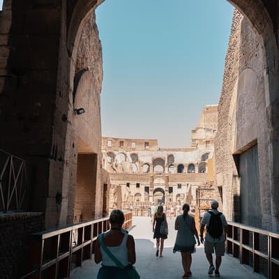 Colosseum Underground Private Tour with Palatine Hill & Forum 2
