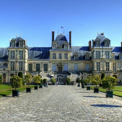 Fontainebleau Castle - Transportation Private Trip