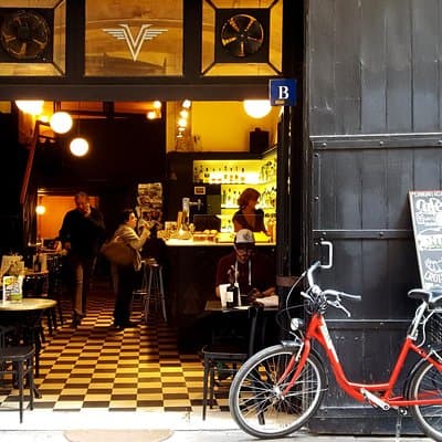 Tapas, Wine, and Culture: A Bike Ride Through Barcelona’s Heart