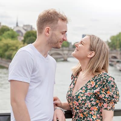 Private Historical Photo Tour in Paris 4