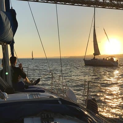 Private Sunset Sailing cruise from Lisbon 5