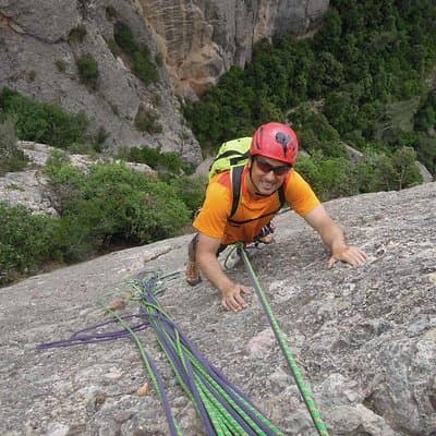 Full-day Guided Rock Climbing Trip in Montserrat, Barcelona