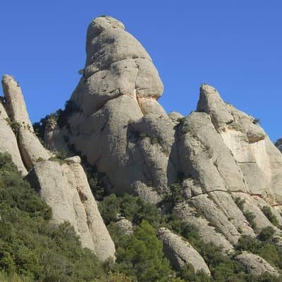 Full-day Guided Rock Climbing Trip in Montserrat, Barcelona 4