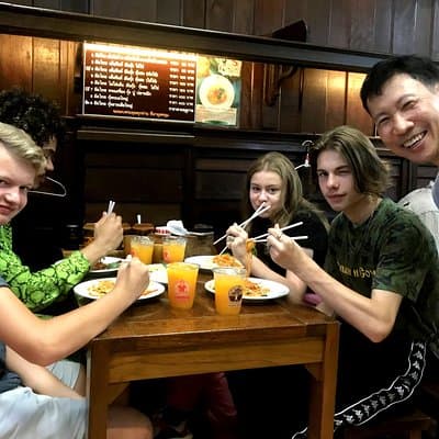 Tuk Tuk Bangkok Private Tour: WW2 Pad Thai, 360-Viewpoint, Chinatown (Pickup) 3
