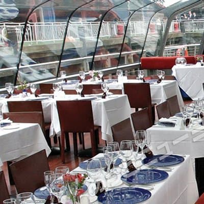 JAPANESE guided tour! Bateaux Dinner Cruise tour with hotel transportation. The best way to enjoy the Manhattan night view from the river & sea. Full course French dinner, live band music included. 5