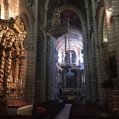 Full Day Private Tour in Évora and Arraiolos 5