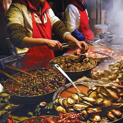Famous Thai Street Food Tasting Experience!