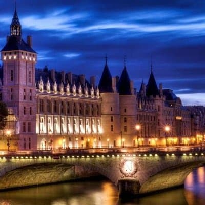 Dark Paris Myths & Legends Private Walking Tour 3