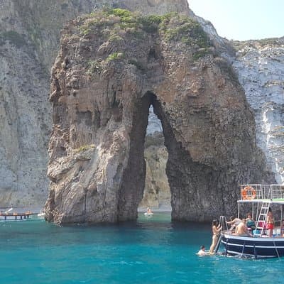 Full day boat excursion of Ponza & Palmarola from Rome 4