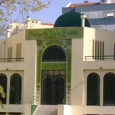 Halal Lisbon Private Tour With Muslim-friendly Lunch 4
