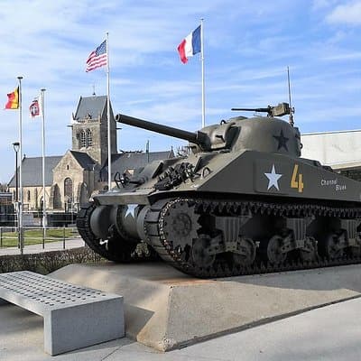 Day trip from Paris to Sainte Mère Eglise aboard a Van - Private Tour (7 pax) 4