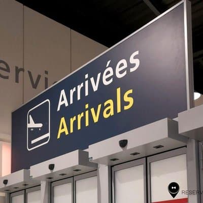 Private transfer from Orly Airport to Paris with driver