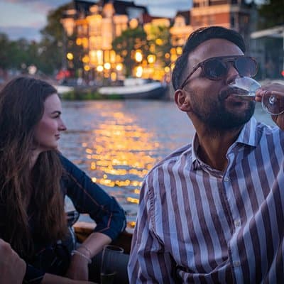 Amsterdam Light Festival Private Cruise With Welcome Drink 2