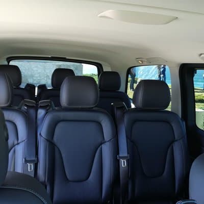Private transfer Lisbon / Porto with tour included. 3