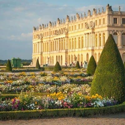 Private 5-hour round transfer to Versailles from Paris. Best offer! 2