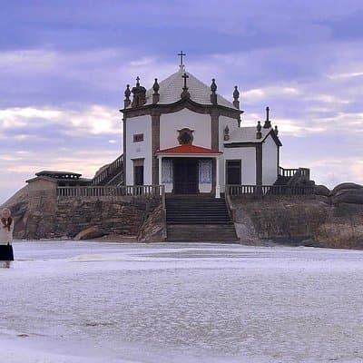 Tour / transfer Lisbon - Porto or Porto Lisbon with tour 2