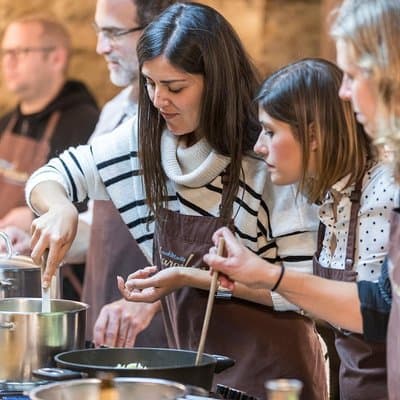 Market Gourmet Visit and Spanish Culinary Experience in Barcelona