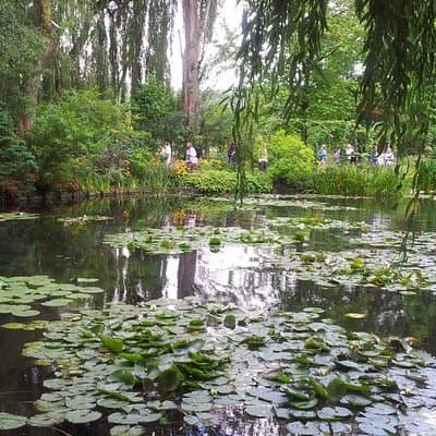 Private 5-hour Round Transfer to Giverny, Claude Monet museum from Paris