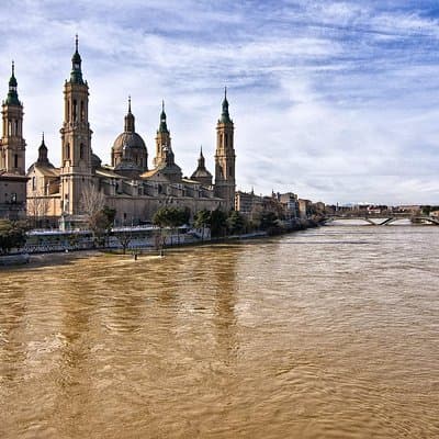 Private Customized Tour from Barcelona to Zaragoza with Guide and Transportation 2