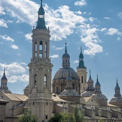 Private Customized Tour from Barcelona to Zaragoza with Guide and Transportation