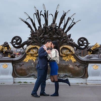 Paris 2-Hour Eiffel Tower Walking Tour with Professional Photo Shoot 5