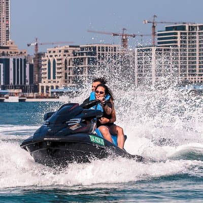 Jet Ski Ride Dubai: Burj Khalifa & Burj Al Arab with Fresh Juice 4
