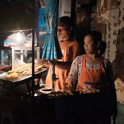 Bangkok Hidden Paths Night Biking Tour with Street-food Meal 2