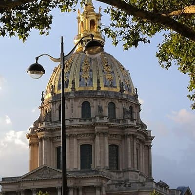 Private tour of the essentials of Paris with driver 3