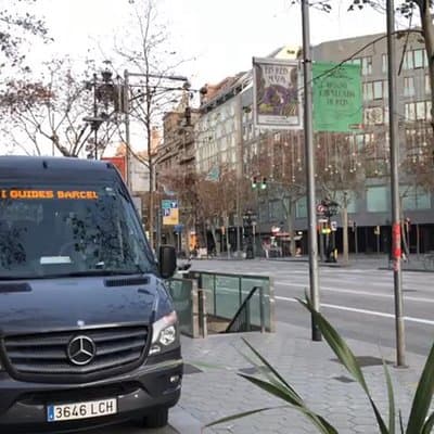 Private Transfer from Barcelona city to Harbor up to 15 people 5