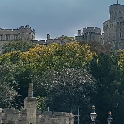 Luxury Private Vehicle Day Hire:London to London Stopover Windsor and its Castle