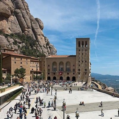 Montserrat Mountain, Wine Tasting & Tapas Lunch