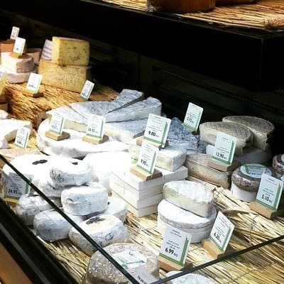 Walk & Wine Tour in the Latin Quarter 3