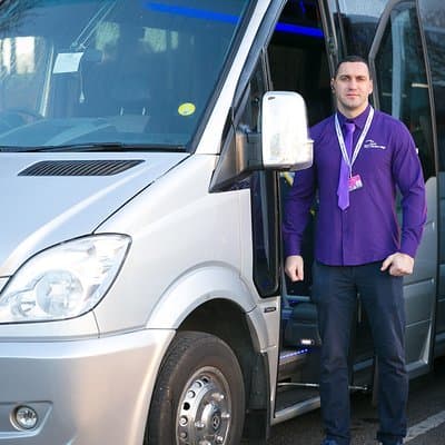 Private Minibus Transfer: Luton Airport to Central London 4