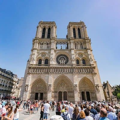 Private Transfers from Paris City to Paris Airport CDG 5