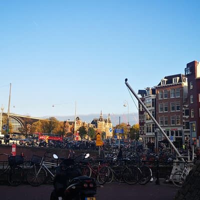 Private walking tour in Amsterdam 3