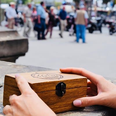 Private Family Treasure Hunt | Guided, fun & 100% Offline | Xventura Barcelona 3