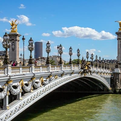 Discover Paris’ most Photogenic Spots with a Local