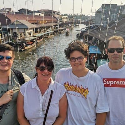 Private Excursion to Maeklong Railway &​ Amphawa Floating Markets 4