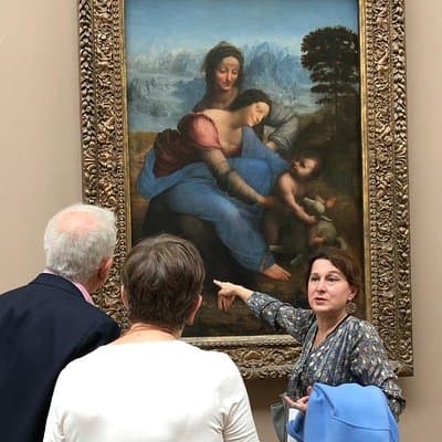 1:30 hours tour of Louvre museum 2