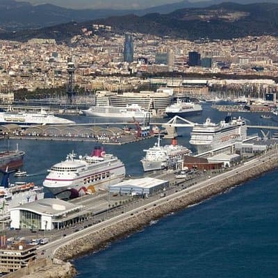 Departure Transfer: Barcelona to Cruise Port by Business Car 4