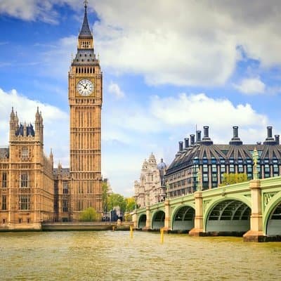 Arrival Transfer: Heathrow Airport LHR to London by Luxury Van 3