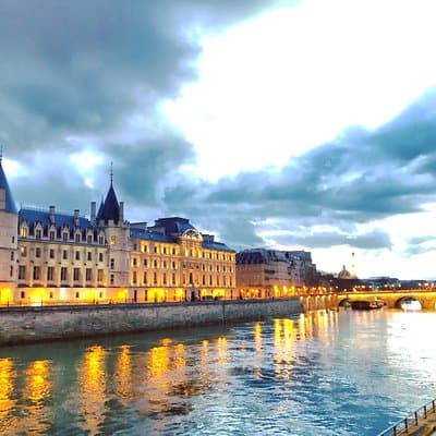 Semi-Private French Revolution Tour 5