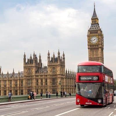 Arrival Transfer: Heathrow Airport LHR to London by Luxury Van 5